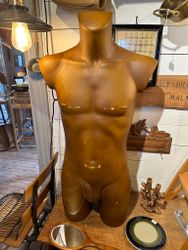 Skyltdocka torso herre (endast avhämtning)
