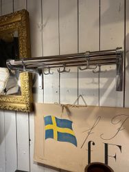 Liten hatthylla nr2 (speciell frakt)