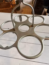 Ägghållare med timglas