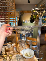 Glasskål på fot (endast avhämtning)