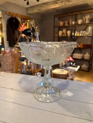 Glasskål på fot(endast avhämtning)