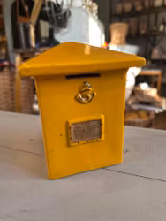 Liten mini-postlåda