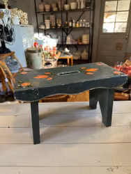 Träpall med blommor (speciell frakt)