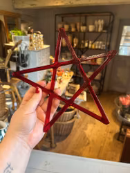 Röd stjärna i glas