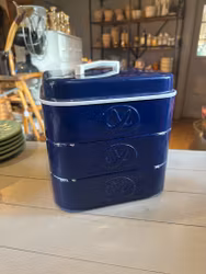 Våningsburk från svenska Nils Johan