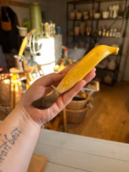 Kniv för banan i bananform