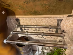 Liten hatthylla (speciell frakt)