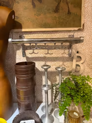 Liten hatthylla (speciell frakt)