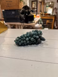 Druvklase i sten grön