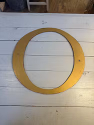 Stor bokstav i metall O