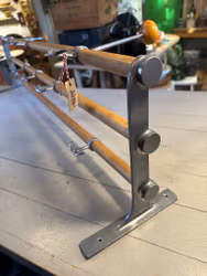 Hatthylla trä med hatthållare (speciell frakt)