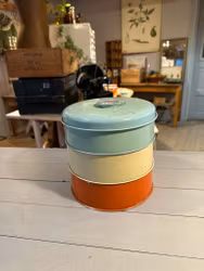 Våningsburk mindre modell Triett