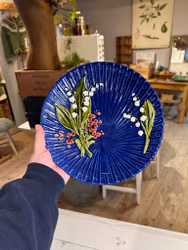 Fat majolika liljekonvalj