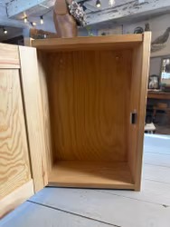 Litet skåp (speciell frakt)