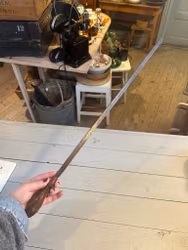 Alnmått med handtag i trä