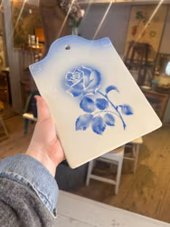 Skärbräda porslin med ros