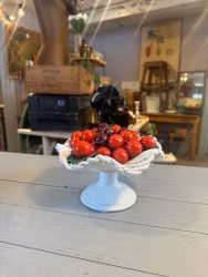 Skål med körsbär porslin (endast avhämtning)