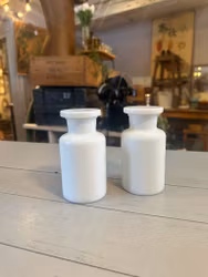 Vit medicinflaska ”multiplex” (säljes styckvis)