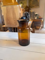 Medicinflaska/burk
