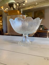 Glasskål på fot
