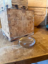 Brevpress glas mindre