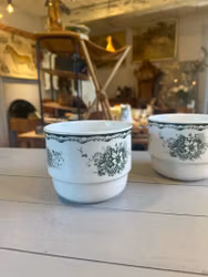 Grön Anna kruka/skål (säljes styckvis)