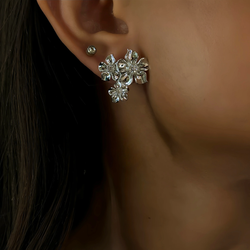 LA FLEUR ICONIC STUDS