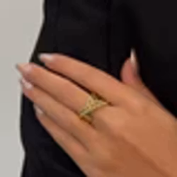 THE ICON TWIST RING