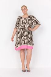 WA-MANDIE 4 Klänning Plussize