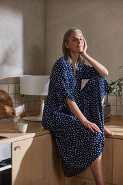 Mika klänning marin/prickig