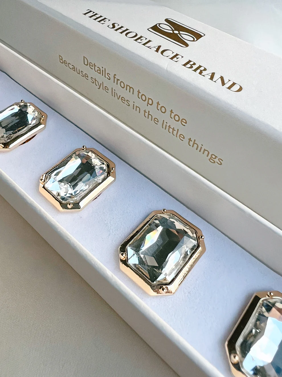 Emma Button Charm Knappsmycke