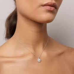 New Sofia pearl necklace creme