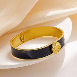 Nina armband svart