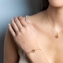 New Emily bracelet – Peaches