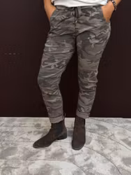Signe cammo brun