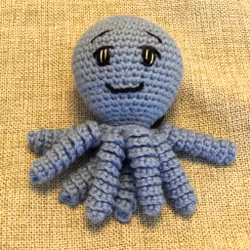 Skallra virkad - Bläckfisk ljusblå