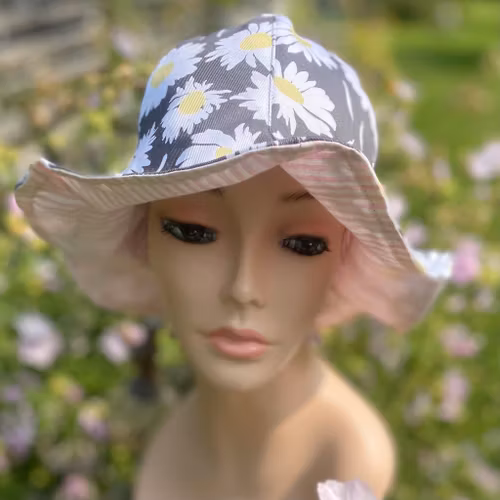 wavy n happy hat i bruna mönstret Anna