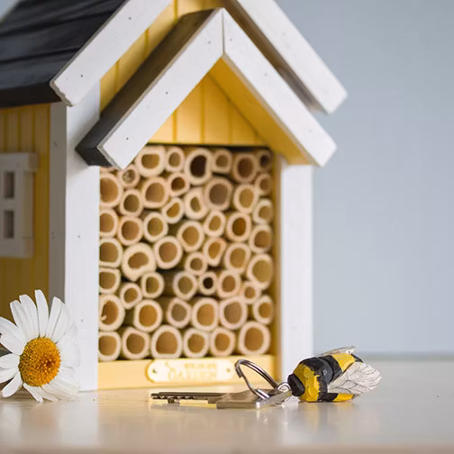 Handsnidad nyckelring Humla, Wildlife Garden
