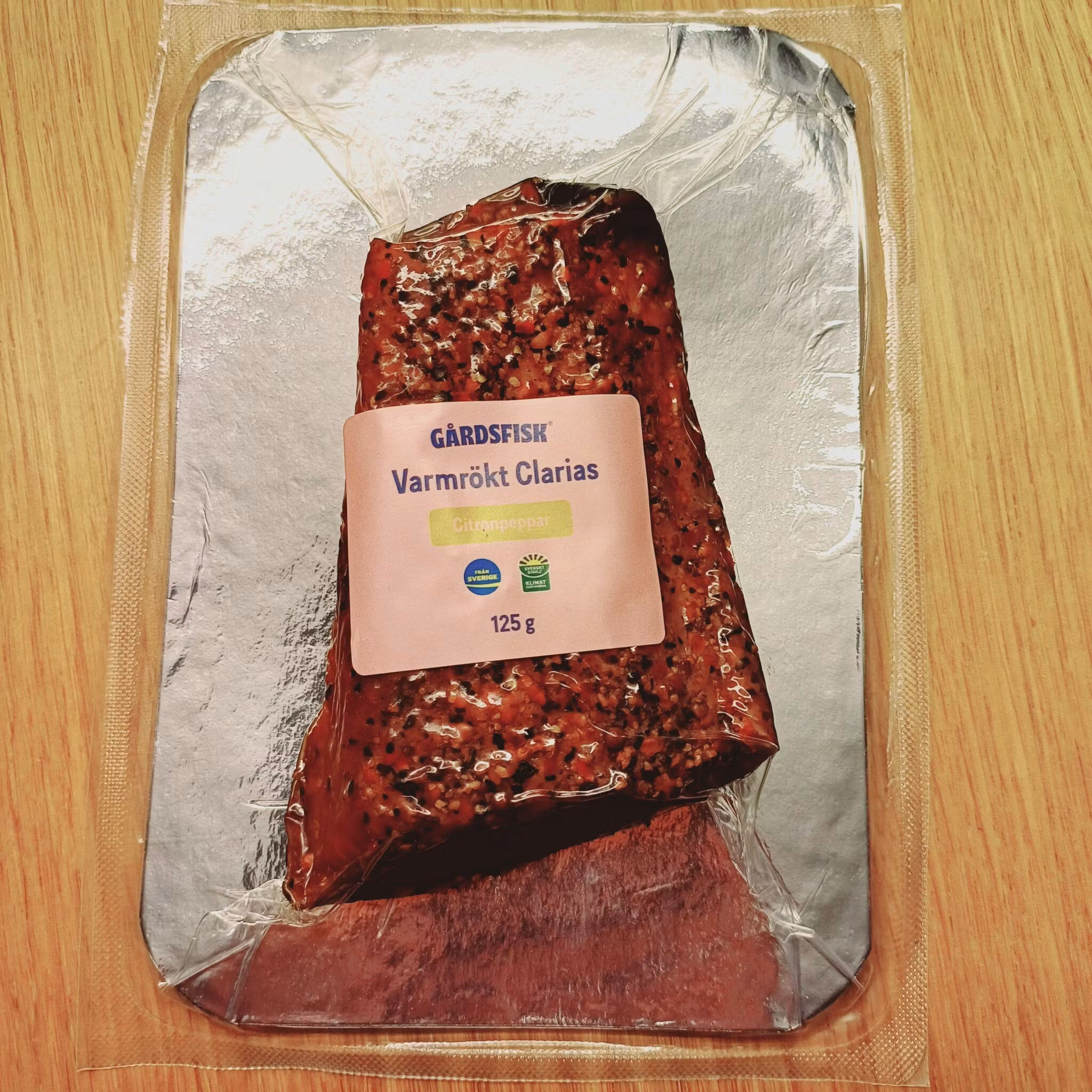 Varmrökt Clarias Citronpeppar 125g, Gårdsfisk