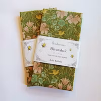 Bivaxduk 30x30 cm, Grön m rosa liljor, Bondmorans