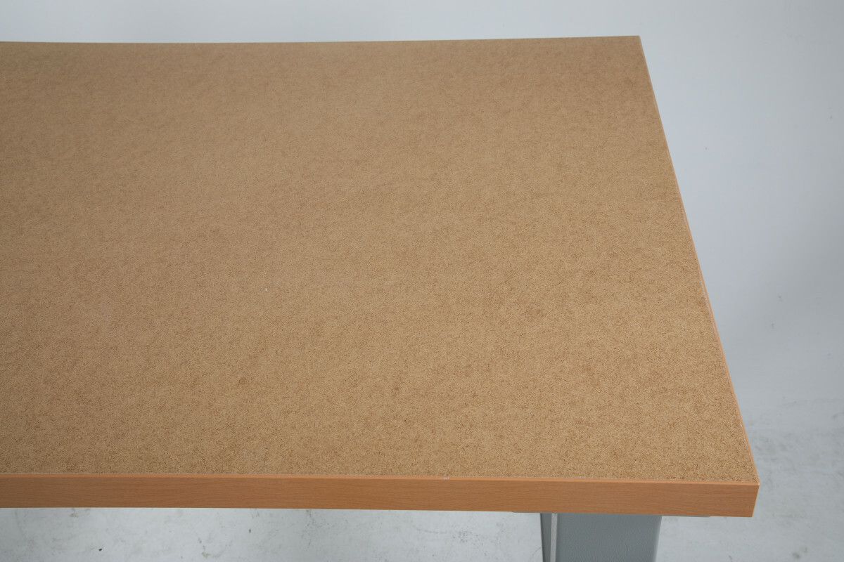 Bord m hurts 5 låd. 1600 Board