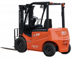 FE4P25Q 2,5 ton 4-hjul, Lithium 80V/300Ah +100A charger