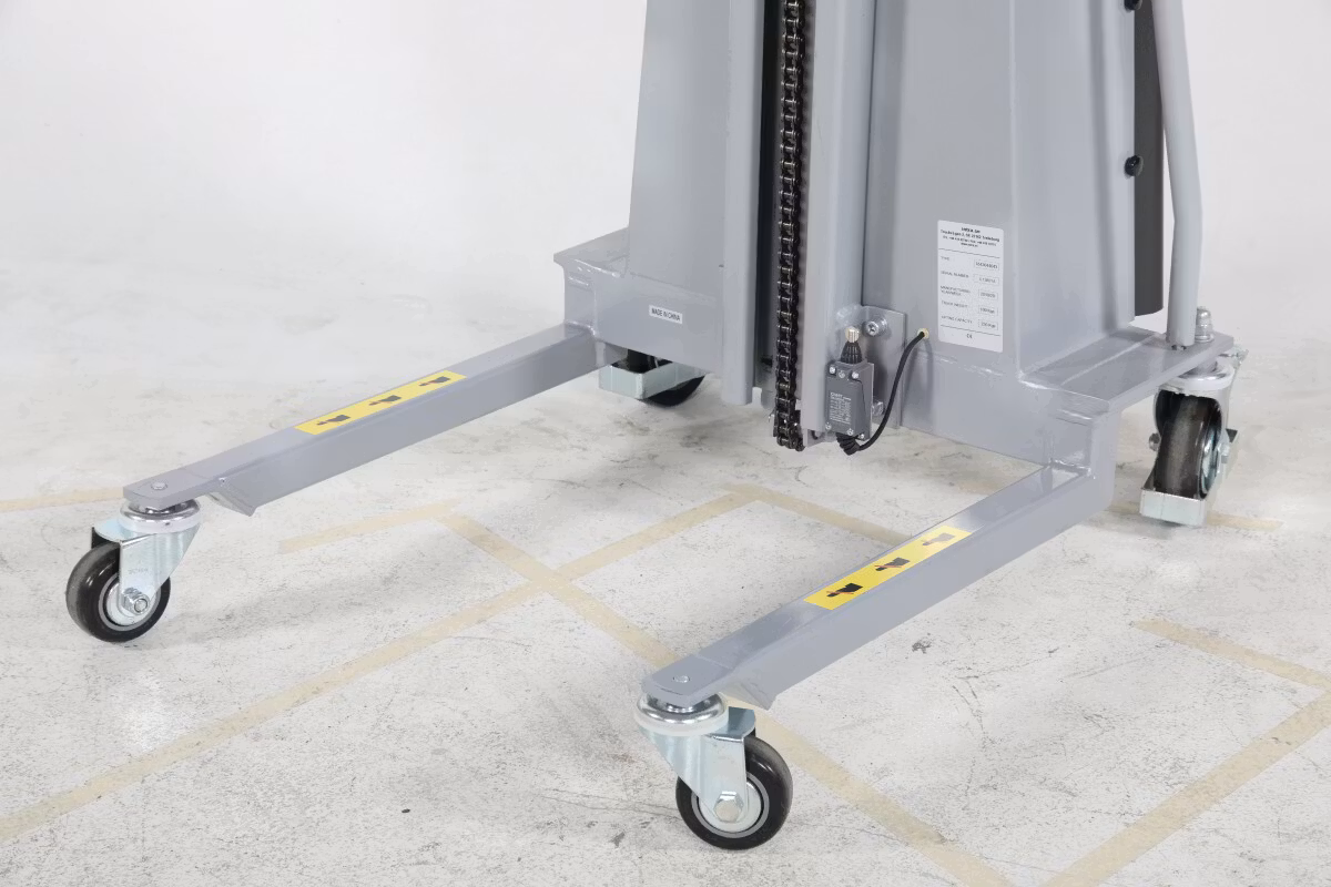 E250N, Lätt lyftvagn 250 kg