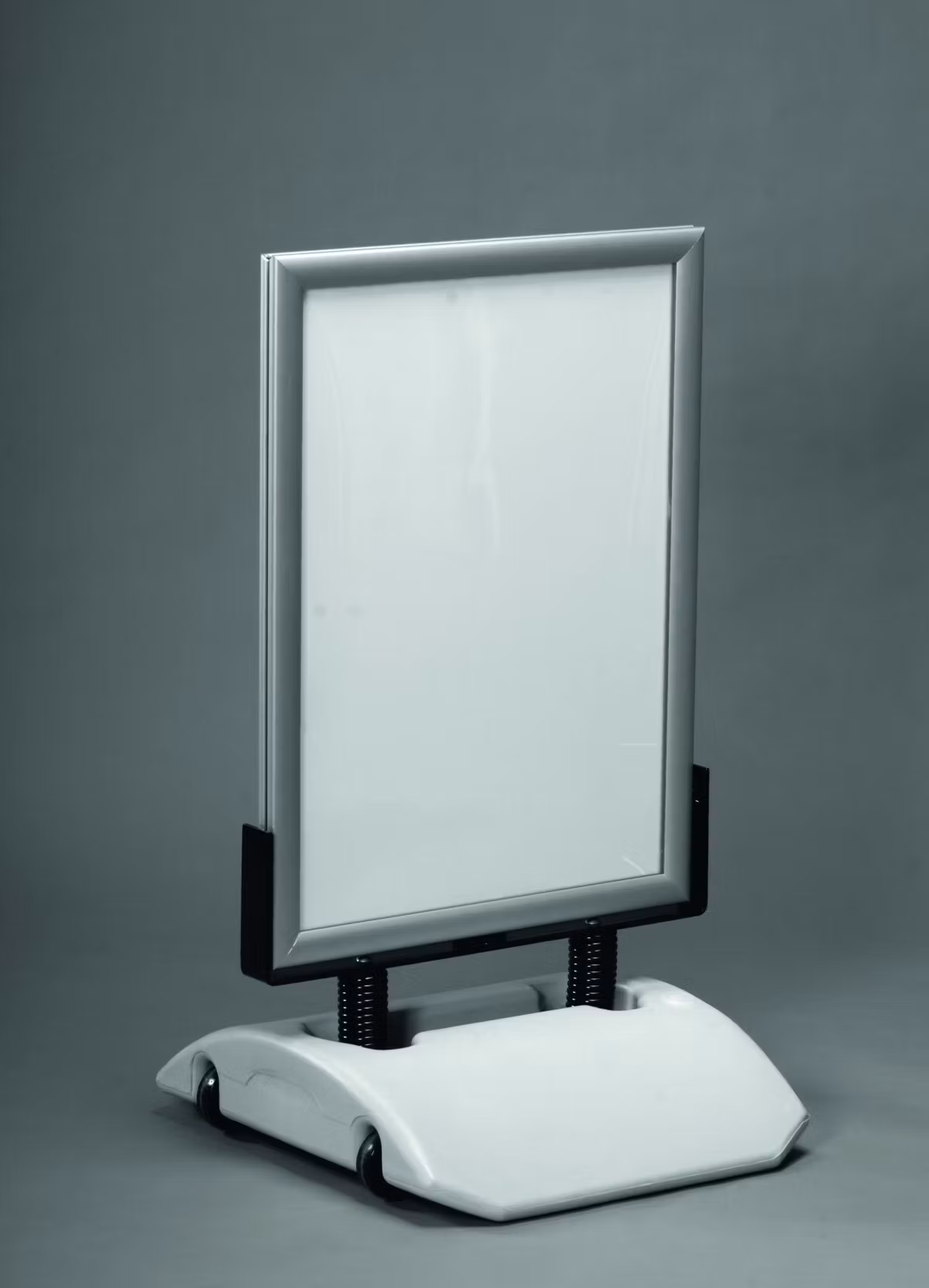 Wind Sign, 70x100, Vit