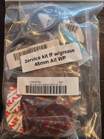 KYB Service kit till 48/15mm