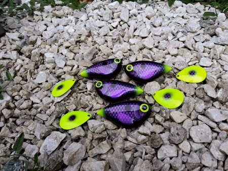 Bumblebee jr. ButtlightNightcarp