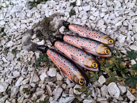 KingKong-tail 'Holographic BrownTrout