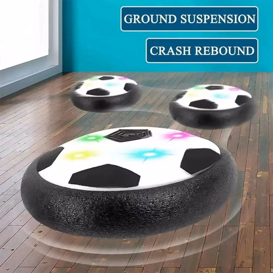 Flytande Fotboll för Barn – Elektrisk inomhusfotboll med LED-ljus och musik. Perfekt för lek på alla plana ytor, med säker design för inomhusbruk.