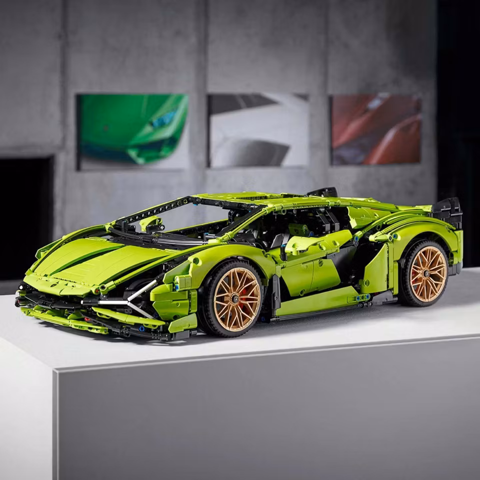 Miniatyr Byggklossar Racingmodell – Sportbil i skala 1:14 med öppningsbara dörrar och motorhuv, skapad med 1133 delar i högkvalitativ ABS-plast.