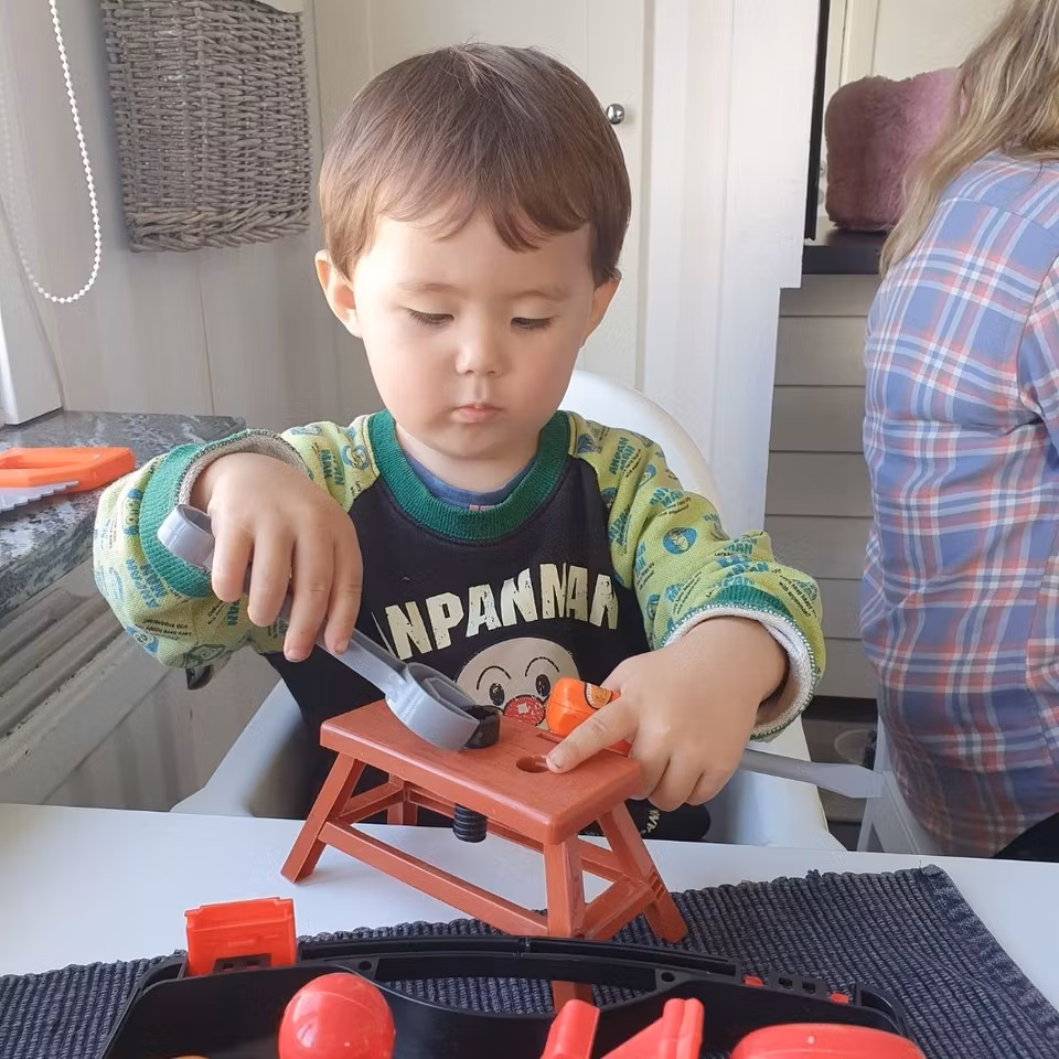 Komplett verktygslåda för barn från 3 år – utvecklar motorik och kreativitet